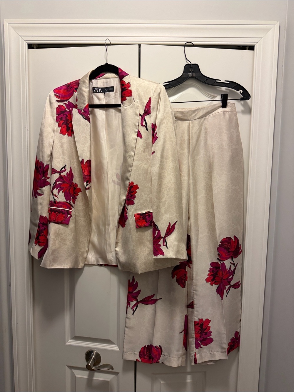 ZARA Cream Two-Piece Blazer & Pants Women